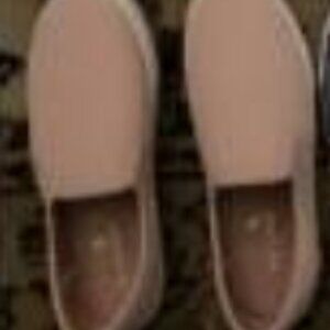 GOLD TOE Women's pink slip ons size 6 new